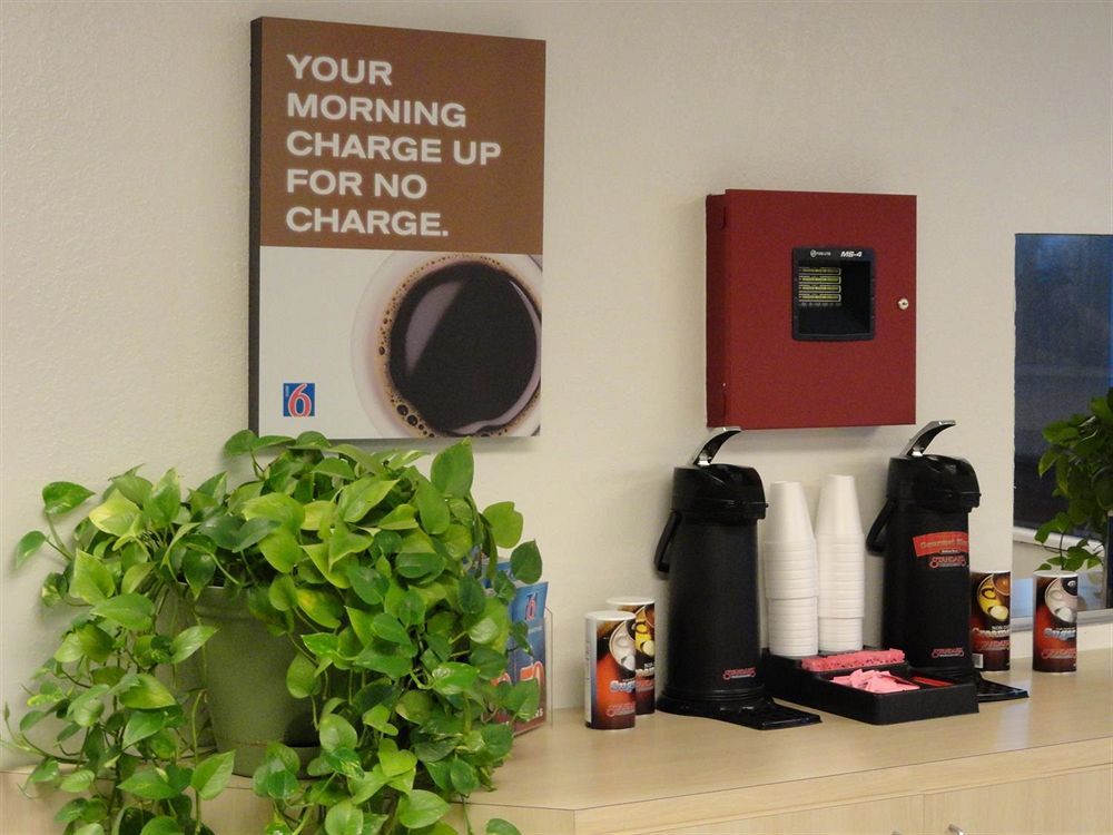 Days Inn By Wyndham Indianapolis South エクステリア 写真
