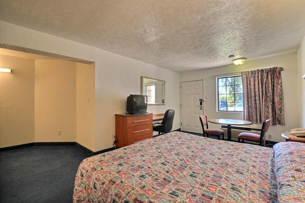 Days Inn By Wyndham Indianapolis South エクステリア 写真